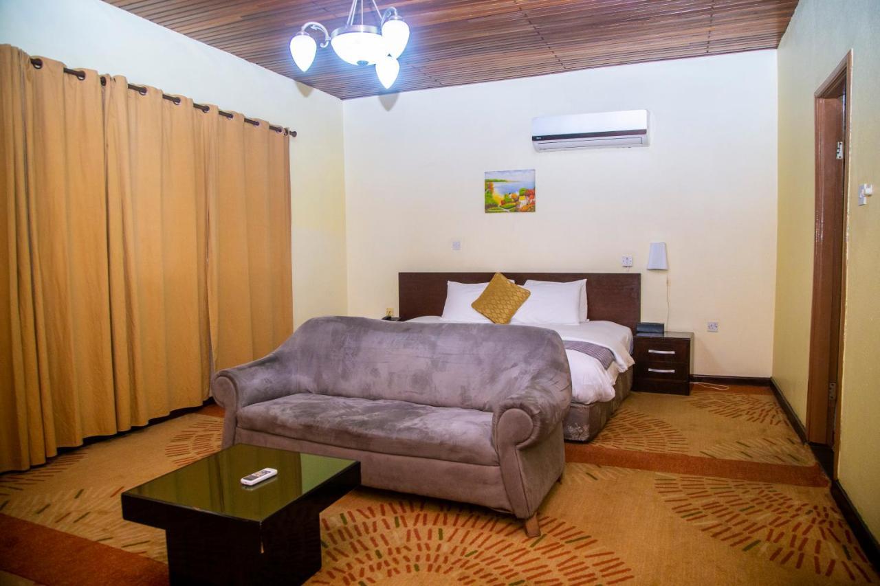 Airside Hotel Acra Exterior foto