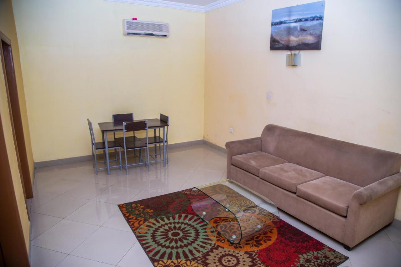 Airside Hotel Acra Exterior foto