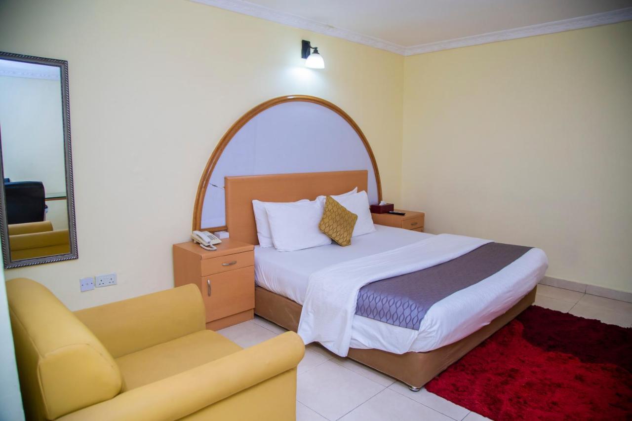 Airside Hotel Acra Exterior foto